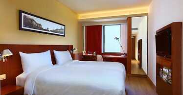 ibis Gurgaon Golf Course Road Hotel