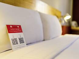 ibis Gurgaon Golf Course Road Hotel