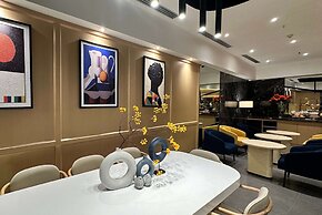 Ramada by Wyndham Bangkok Sukhumvit 11