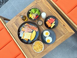 Ramada by Wyndham Bangkok Sukhumvit 11