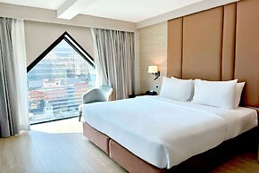 Ramada by Wyndham Bangkok Sukhumvit 11