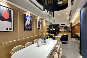 Ramada by Wyndham Bangkok Sukhumvit 11