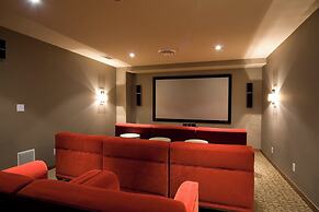 Evolution Whistler, by Lodging Ovations