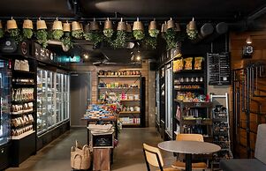 Netanya Noosa Beachfront Resort