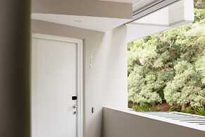 Netanya Noosa Beachfront Resort