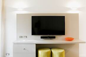 Netanya Noosa Beachfront Resort