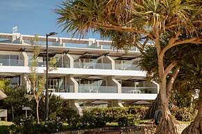 Netanya Noosa Beachfront Resort