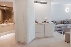 Netanya Noosa Beachfront Resort