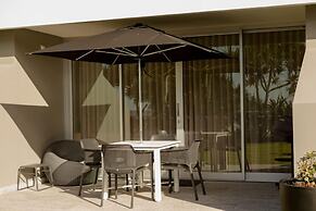 Netanya Noosa Beachfront Resort