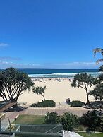 Netanya Noosa Beachfront Resort