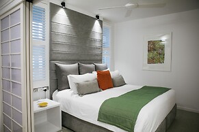 Netanya Noosa Beachfront Resort