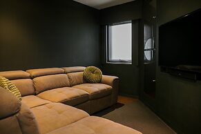 Netanya Noosa Beachfront Resort