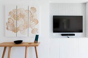 Netanya Noosa Beachfront Resort