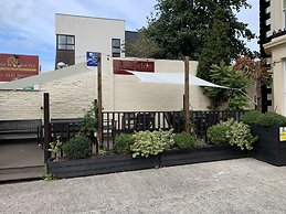 Beech Mount Hotel - Free Parking