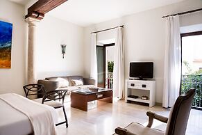 Puerta Catedral Apartments