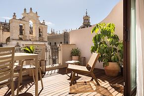 Puerta Catedral Apartments