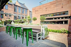 Oddfellows Chester Hotel and Apartments