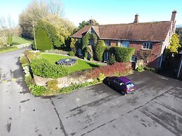 Bridge Farmhouse