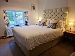 Collaven Manor Hotel