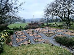 Collaven Manor Hotel