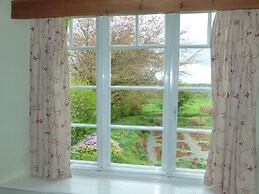 Collaven Manor Hotel