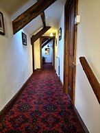 Collaven Manor Hotel