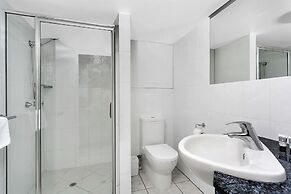 Roydon Beachfront Apartments