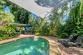 Roydon Beachfront Apartments