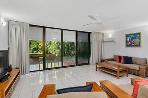 Roydon Beachfront Apartments