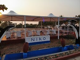 Paradise Village Beach Resort