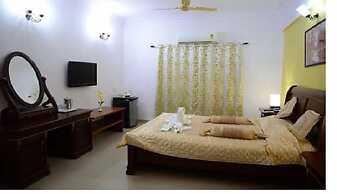 Paradise Village Beach Resort