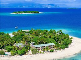 Beachcomber Island Resort