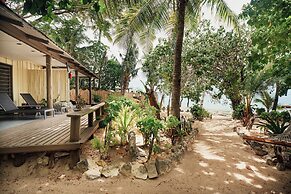 Beachcomber Island Resort