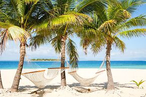 Beachcomber Island Resort