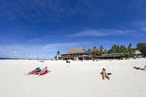 Beachcomber Island Resort