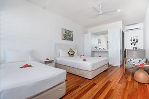 Beachcomber Island Resort