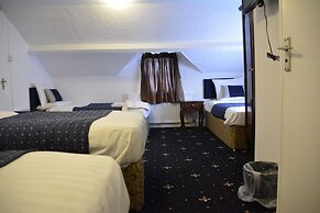 Crown Lodge Guest House