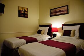 Crown Lodge Guest House