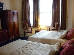 Crown Lodge Guest House