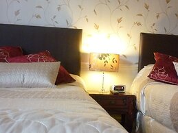 Crown Lodge Guest House