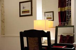 Crown Lodge Guest House