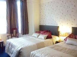 Crown Lodge Guest House