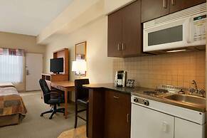 Ramada by Wyndham Drayton Valley
