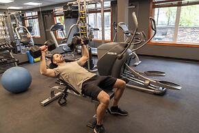 Blackstone Mountain Lodge by CLIQUE