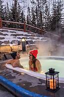 Blackstone Mountain Lodge by CLIQUE