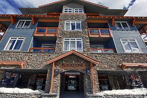 Blackstone Mountain Lodge by CLIQUE