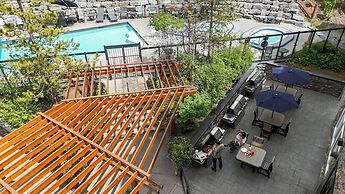 Blackstone Mountain Lodge by CLIQUE