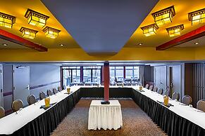 Blackstone Mountain Lodge by CLIQUE