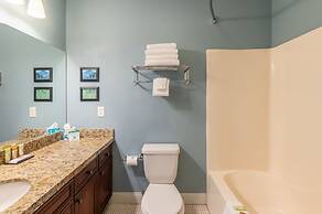 Pacific Reef Hotel & Light Show