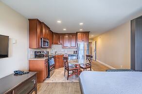 Pacific Reef Hotel & Light Show